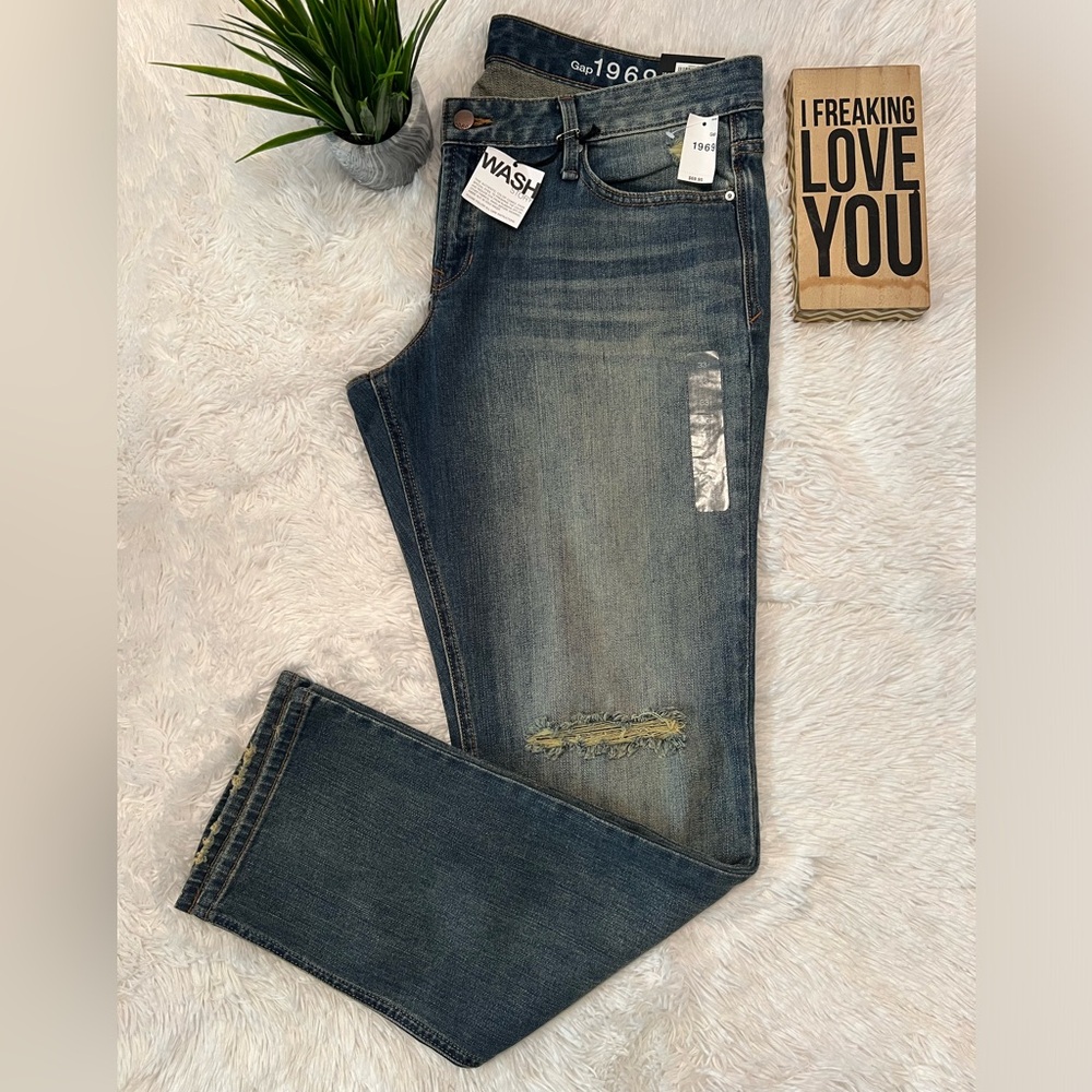 Gap 1969 Real Straight Jeans - Picture 2 of 9